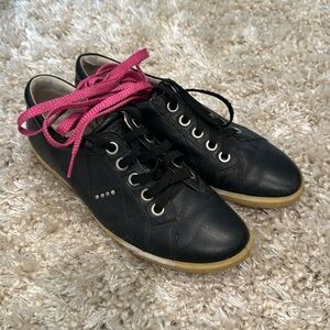 Ecco Street Premiere Golf Spikeless Shoes women’s Size 39